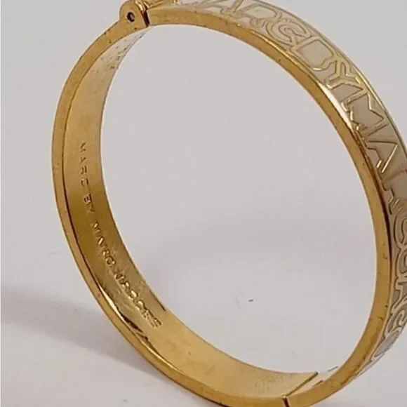 Marc by Marc Jacobs gold tone bangle bracelet - Picture 2 of 6